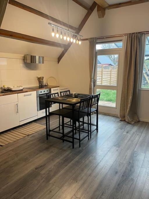 Leuke Bungalow In Noord-Holland Opmeer Extérieur photo